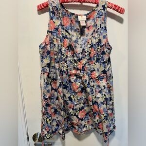 Destination Maternity Floral Patterned Top